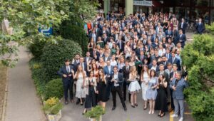 A média hallgatók fele a PR -ben vagy a marketingben tervezi a karriert, a tanulmány megtalálja