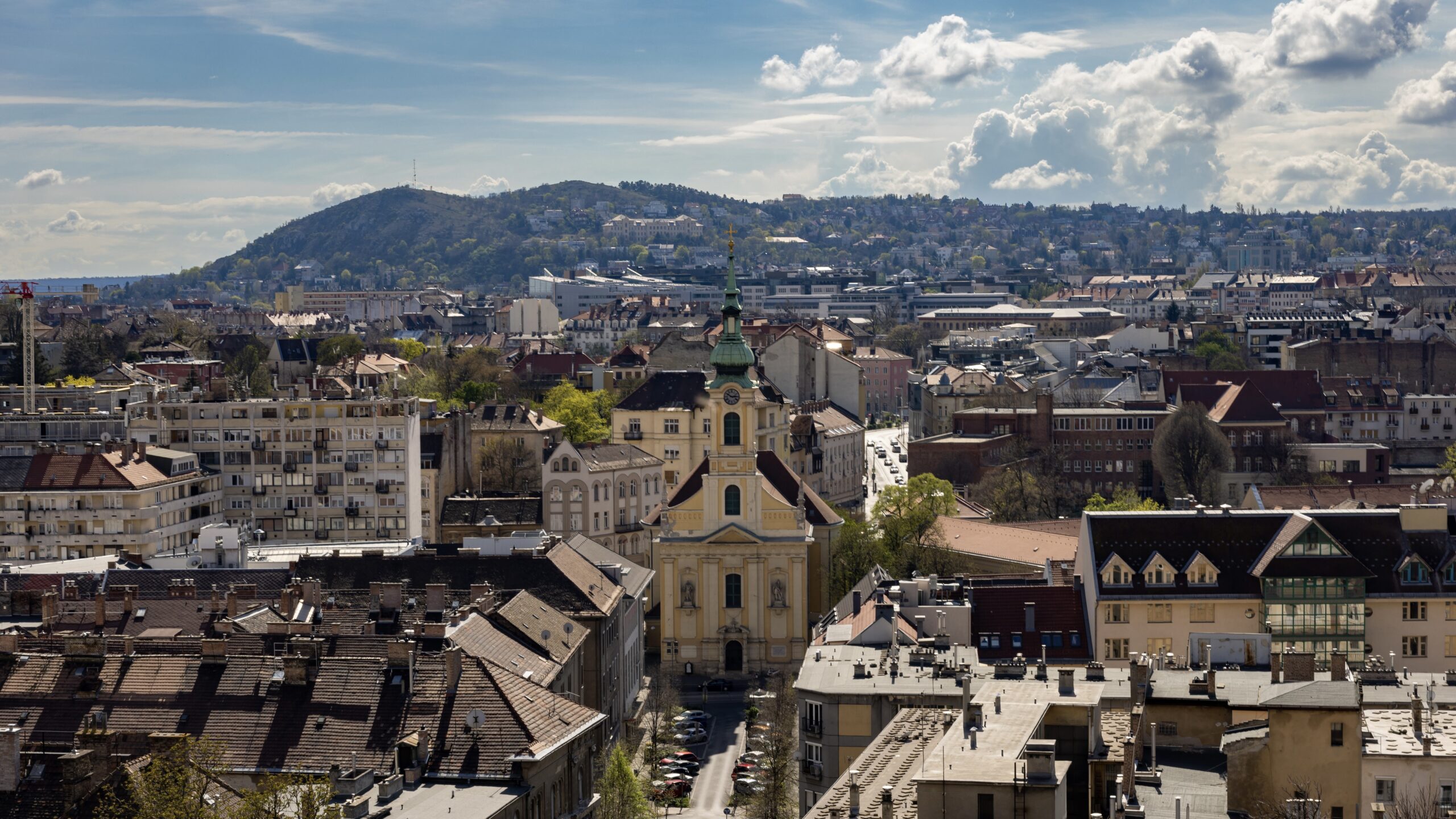Budapest100 fesztivál, hogy 80 zöld teret nyithasson meg a májusban