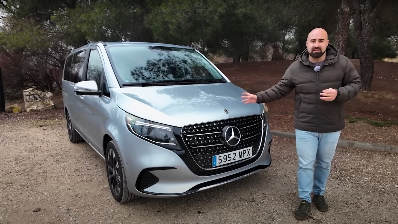 A Mercedes V osztályú családi jármű azoknak, akik nem adnak fel semmit?