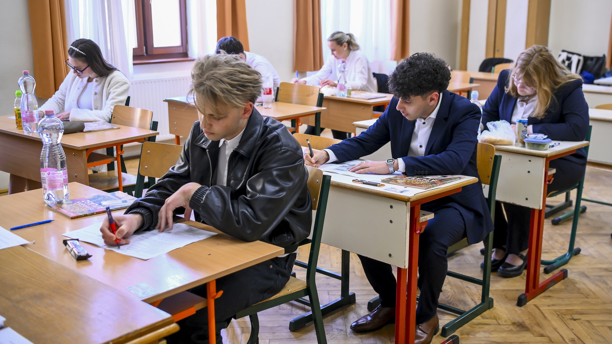 A magyar hallgatók az egész nemzetben elvégzik az „Érttségi” vizsga