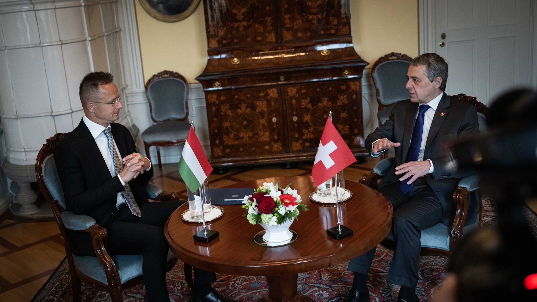 A magyar - swiss szövetség a reális békét támogatja Ukrajnában