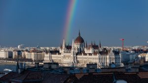 Történelmi magyar kereslet alacsony kamatozású kis- és középvállalkozási hitelek iránt