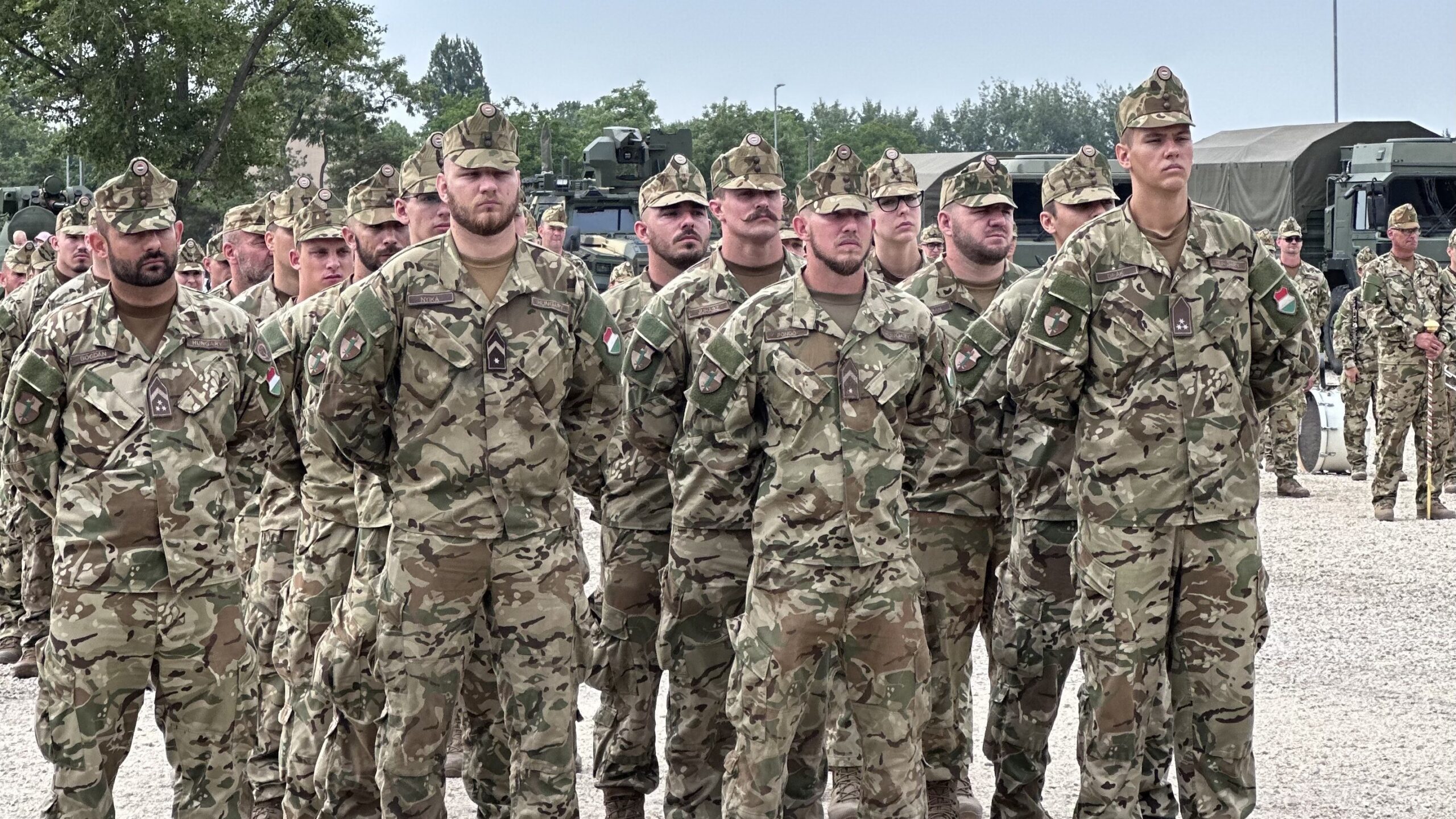 Deus Vult kitart: A magyar gyalogosok összegyűlnek, hogy tiszteletben tartsák a régi és a vonalat