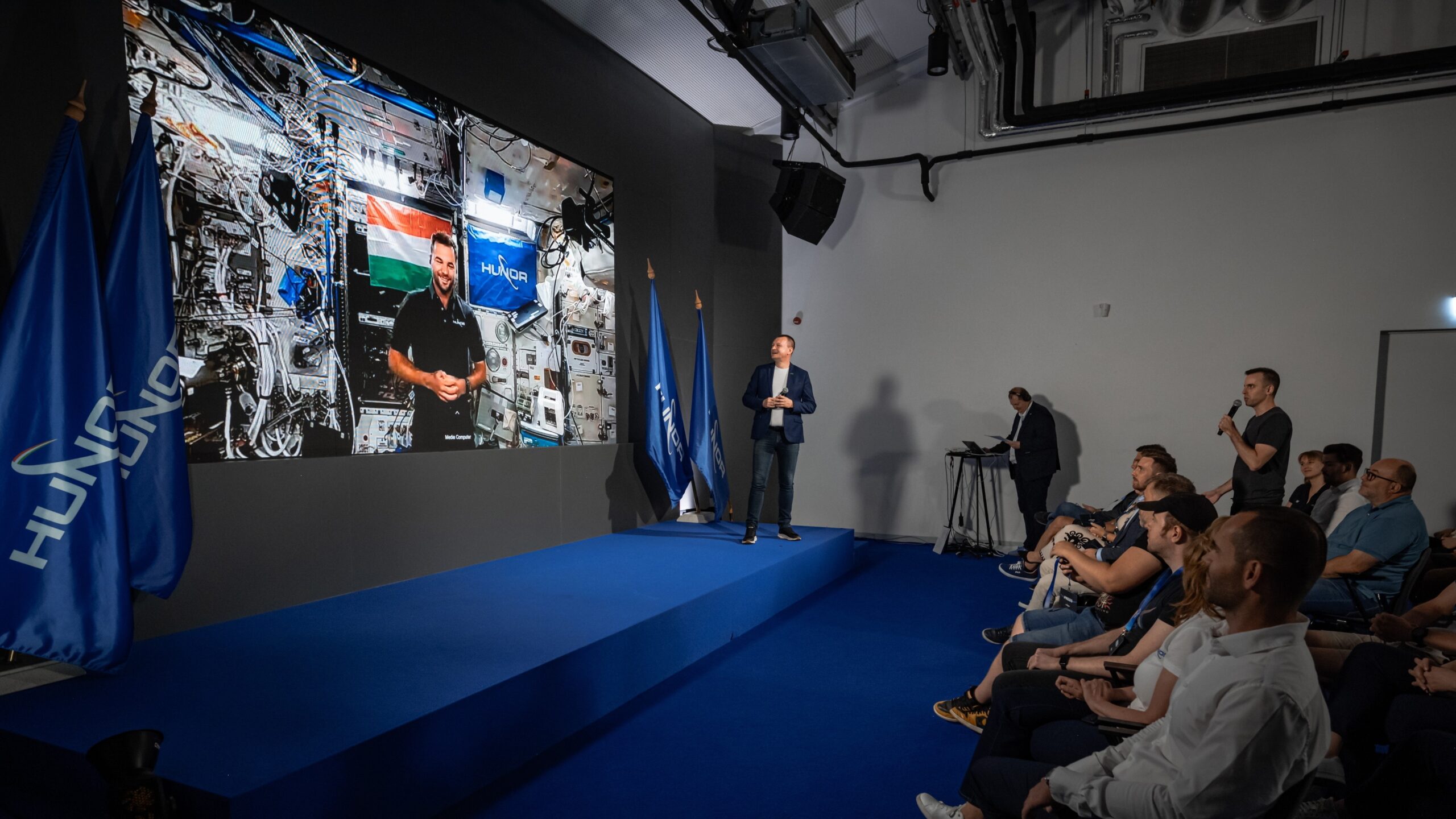 A Tibor Kapu félelmetes utazást oszt meg az ISS-től