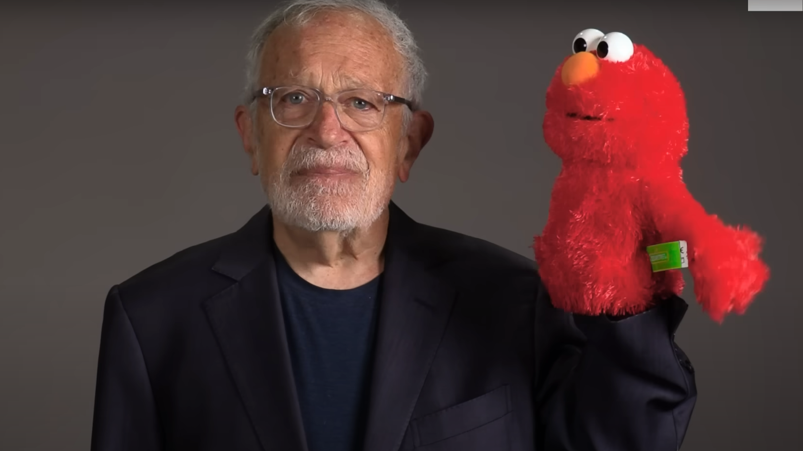 A republikánusok a PBS -be és az NPR -re költöznek, és abszurd sírásokat vonnak le a „fasizmus” -ra