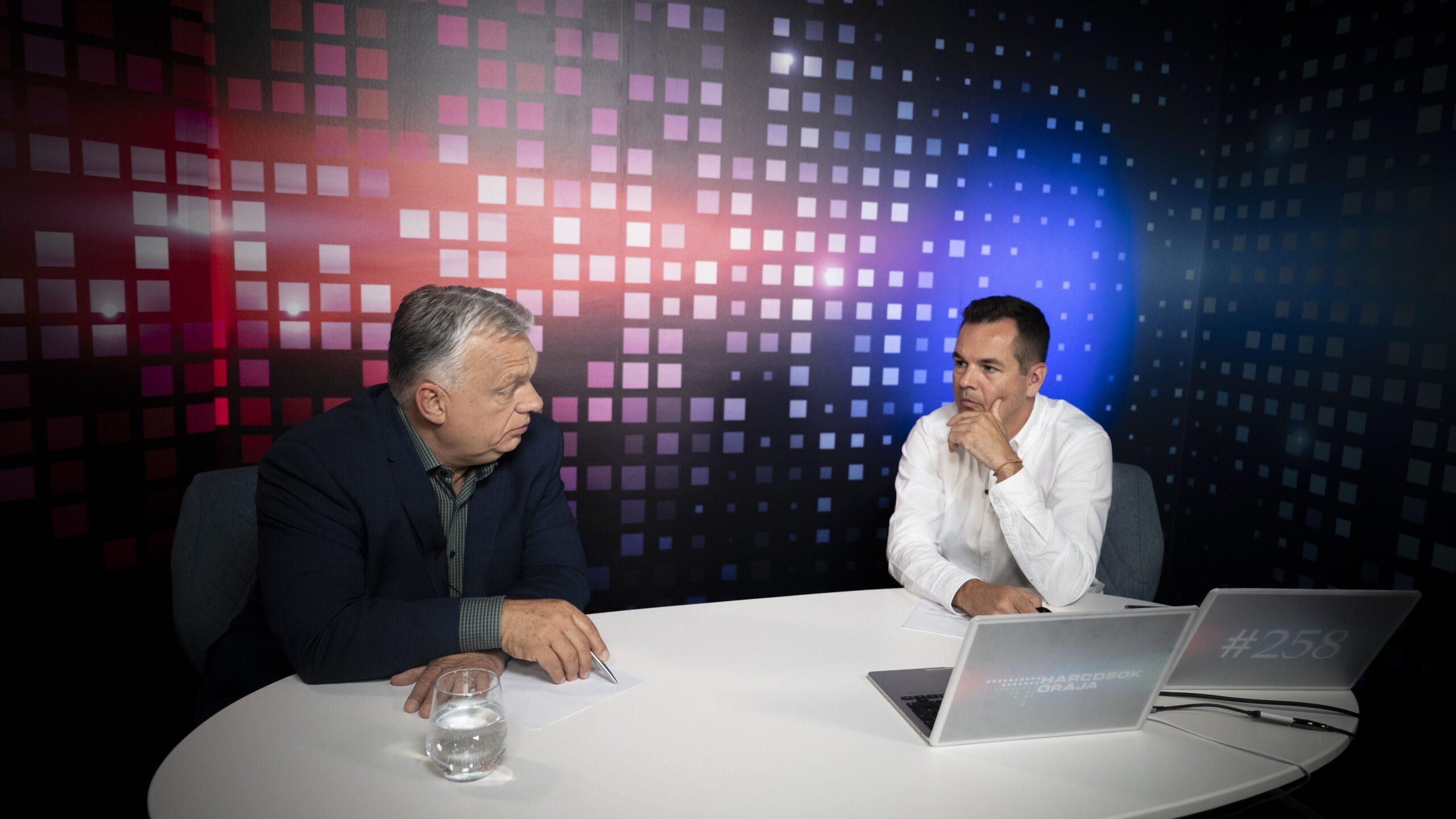 Orbán debütál az új politikai podcastban, beszél a digitális stratégiában és a 2026 -os választásokban