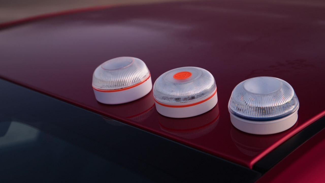 Körülbelül a V16 -os fényekkel: melyeket hagyják jóvá, és melyekkel tudsz megbocsátani?