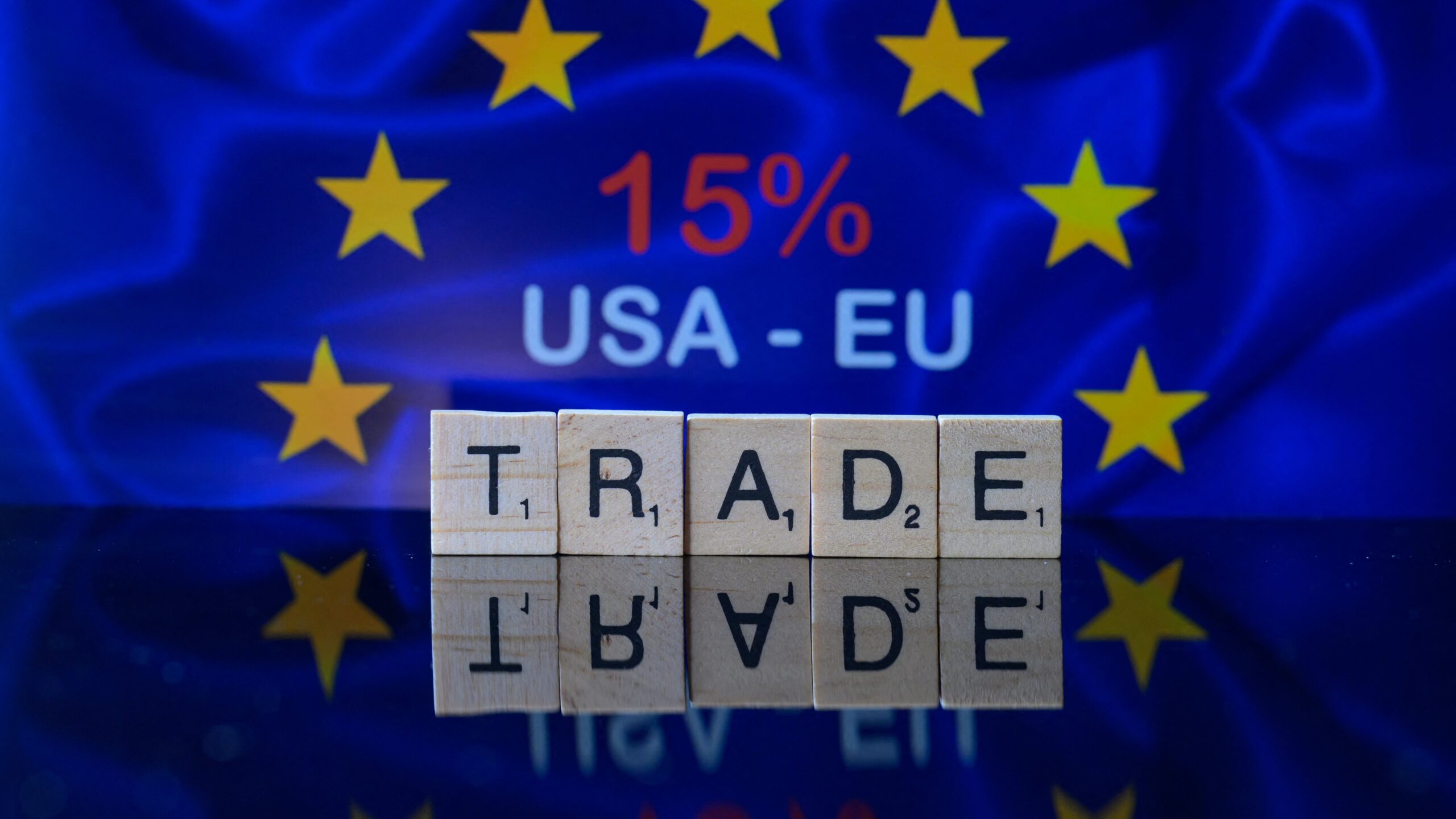 Európa kapitulációja az EU - USA kereskedelemben és Európa stratégiai vakságában
