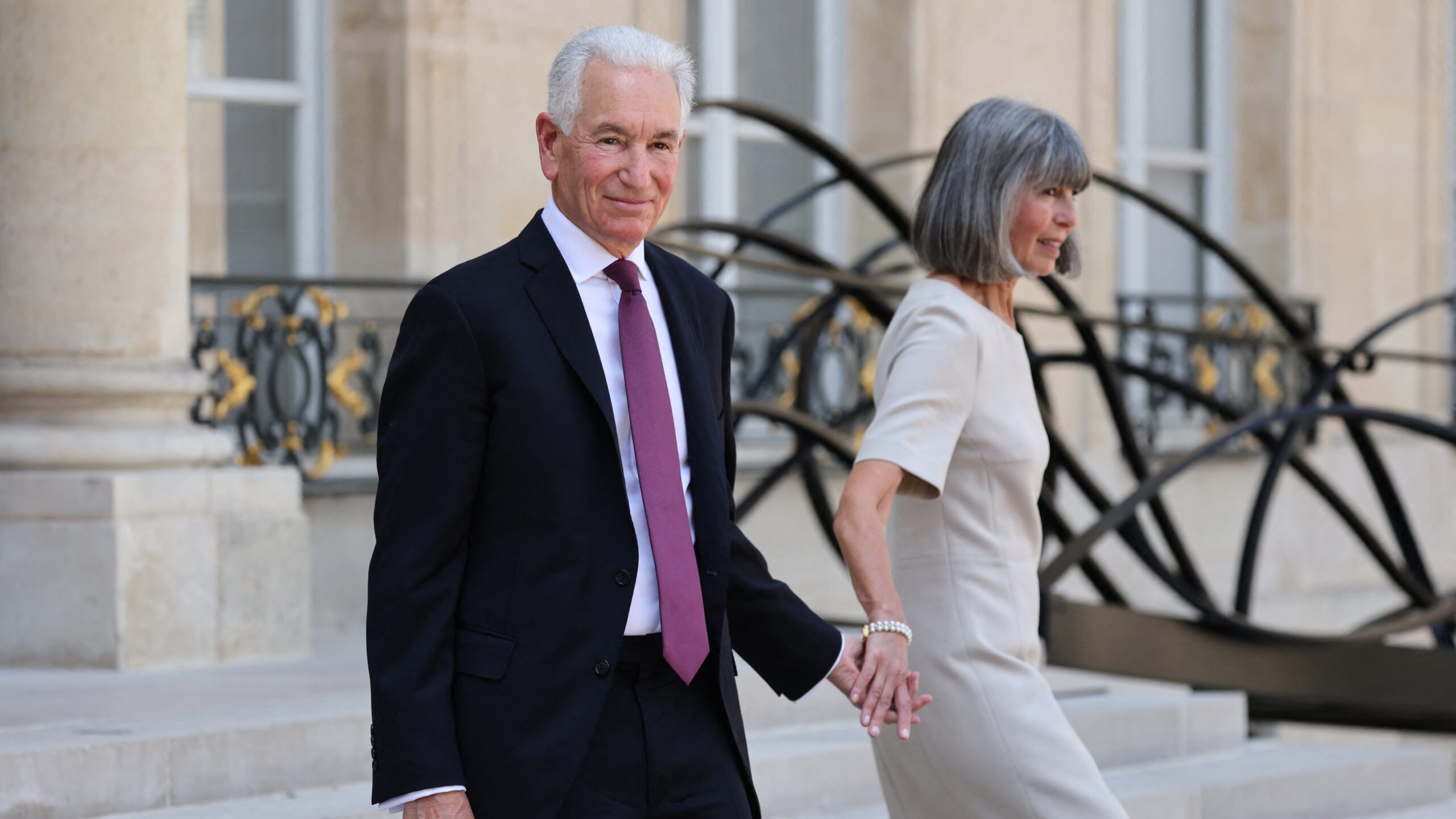 Franciaország meghívja az amerikai nagykövetet az antiszemitizmus vitájáról