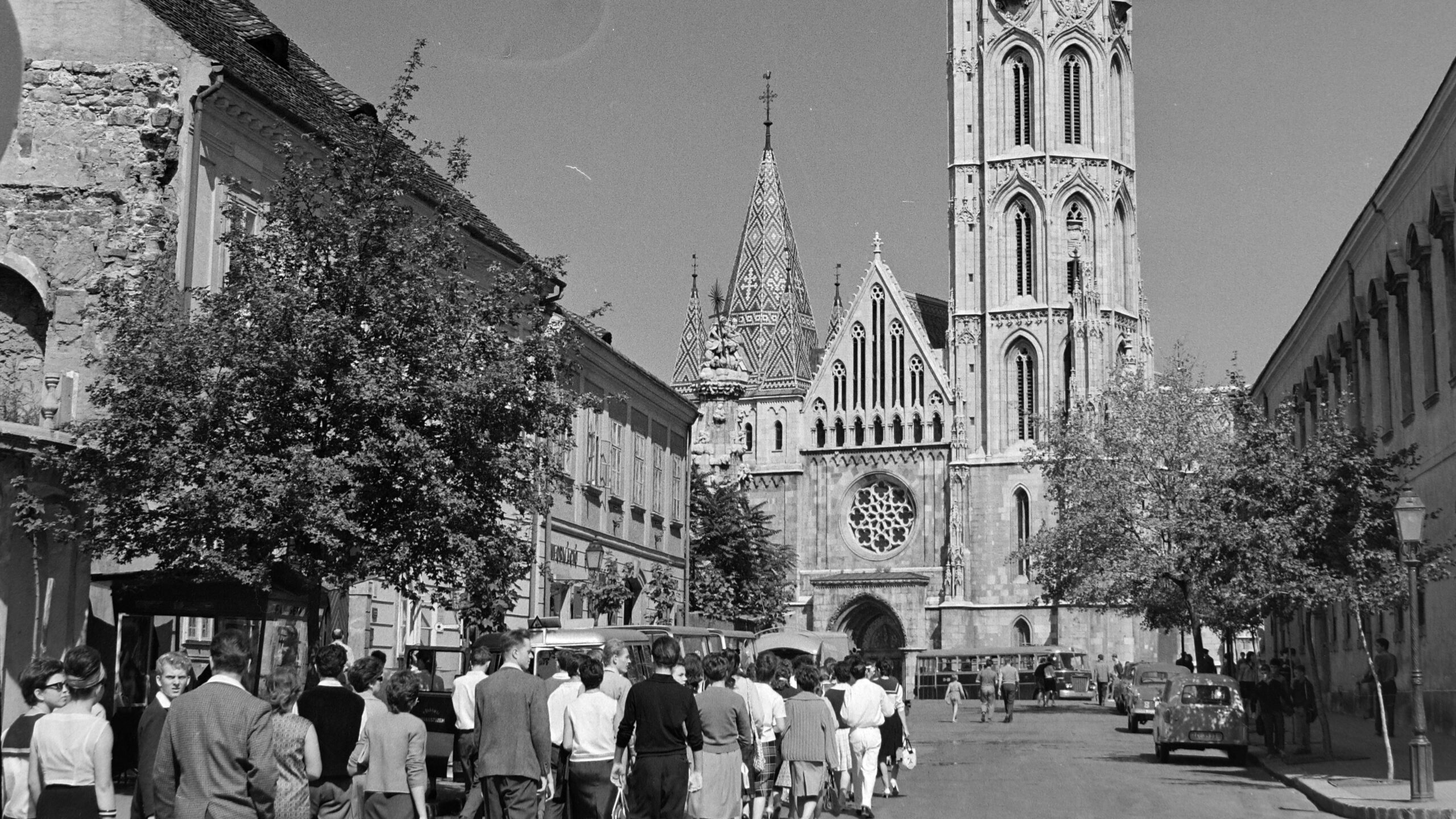 Nem hajlandó benyújtani a rendszerünkhöz - rejtett intézkedések a katolikus kórus karmesterével, Sándor Kósa ellen