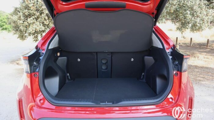 Toyota Yaris Cross 2025 Board Test 1 700x393