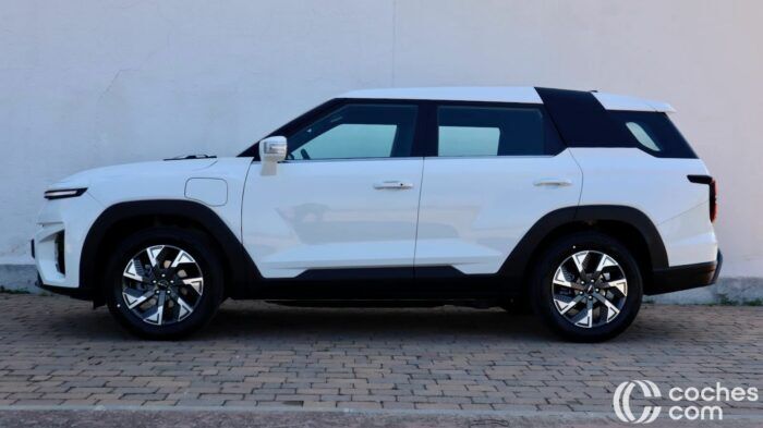 KGM Torres EVX teszt 2 700x393