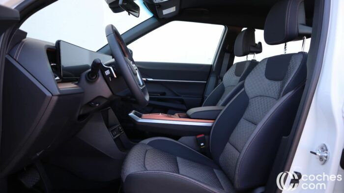 KGM Torres EVX Belső teszt 25 700x393