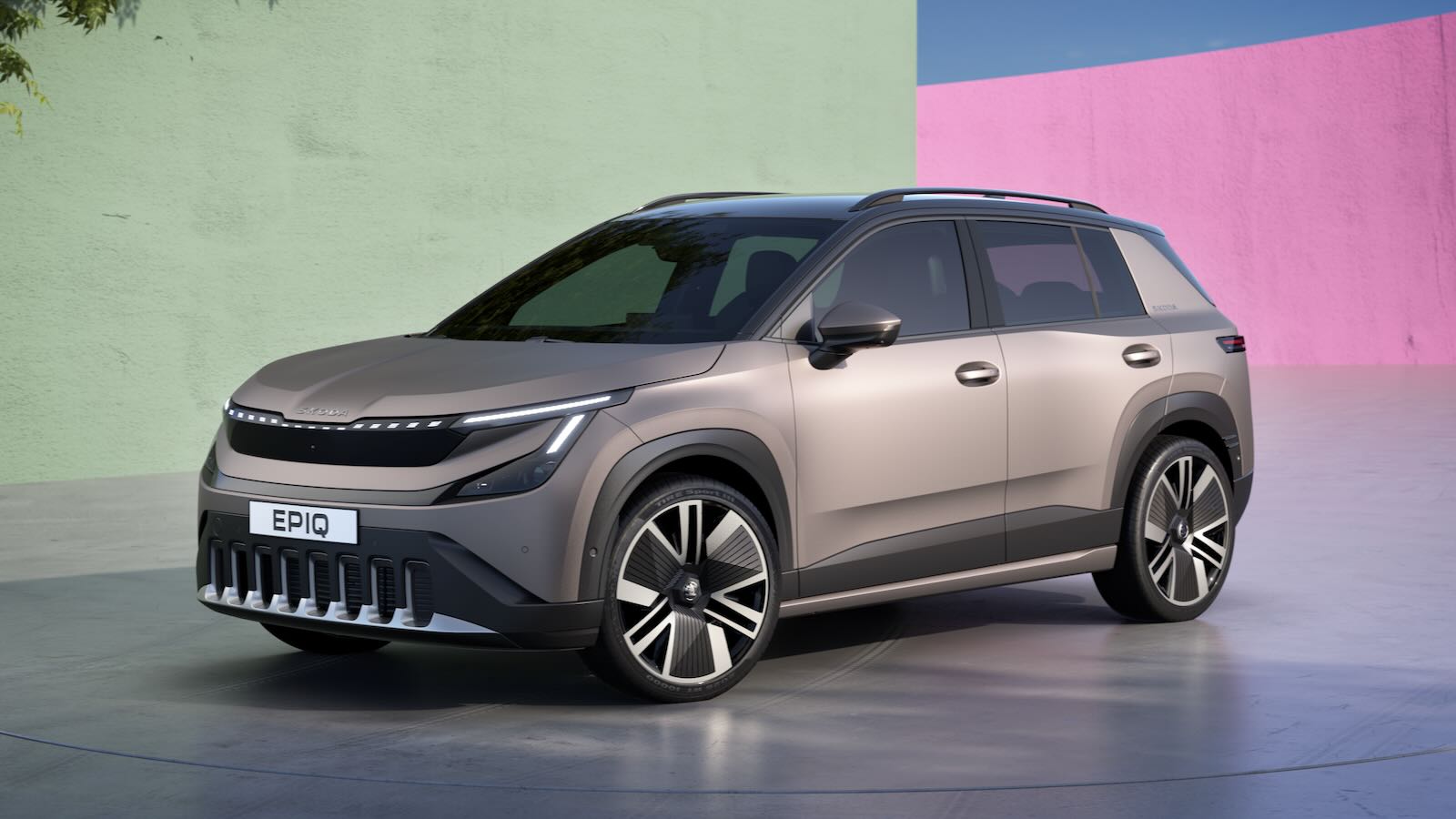 A Skoda Epic Show Car, a gazdasági elektromos SUV, amelyet a Navarra közeledik