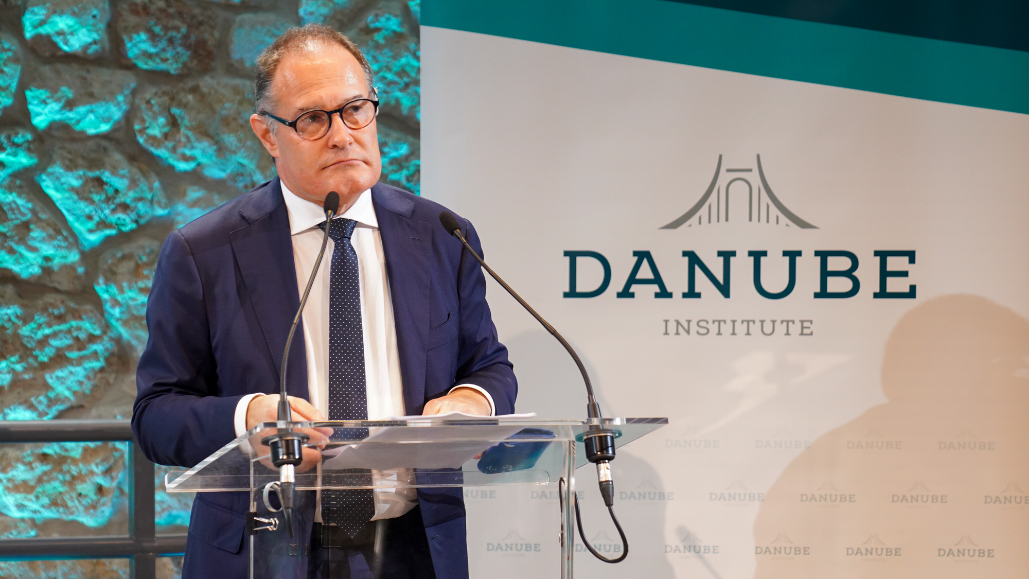 Leggeri volt Frontex vezetője felvázolja az ütemtervet a tömegvándorlás elleni küzdelem érdekében