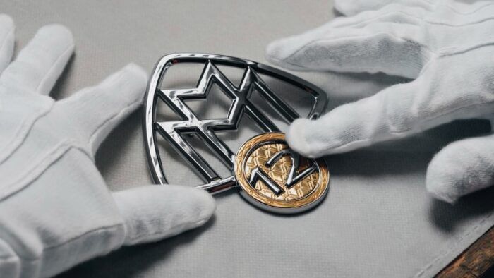 Mercedes Maybach V12 kiadás 25 700x394