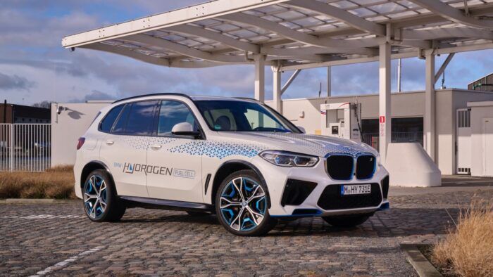 BMW IX5 hidrogén 28 700x394