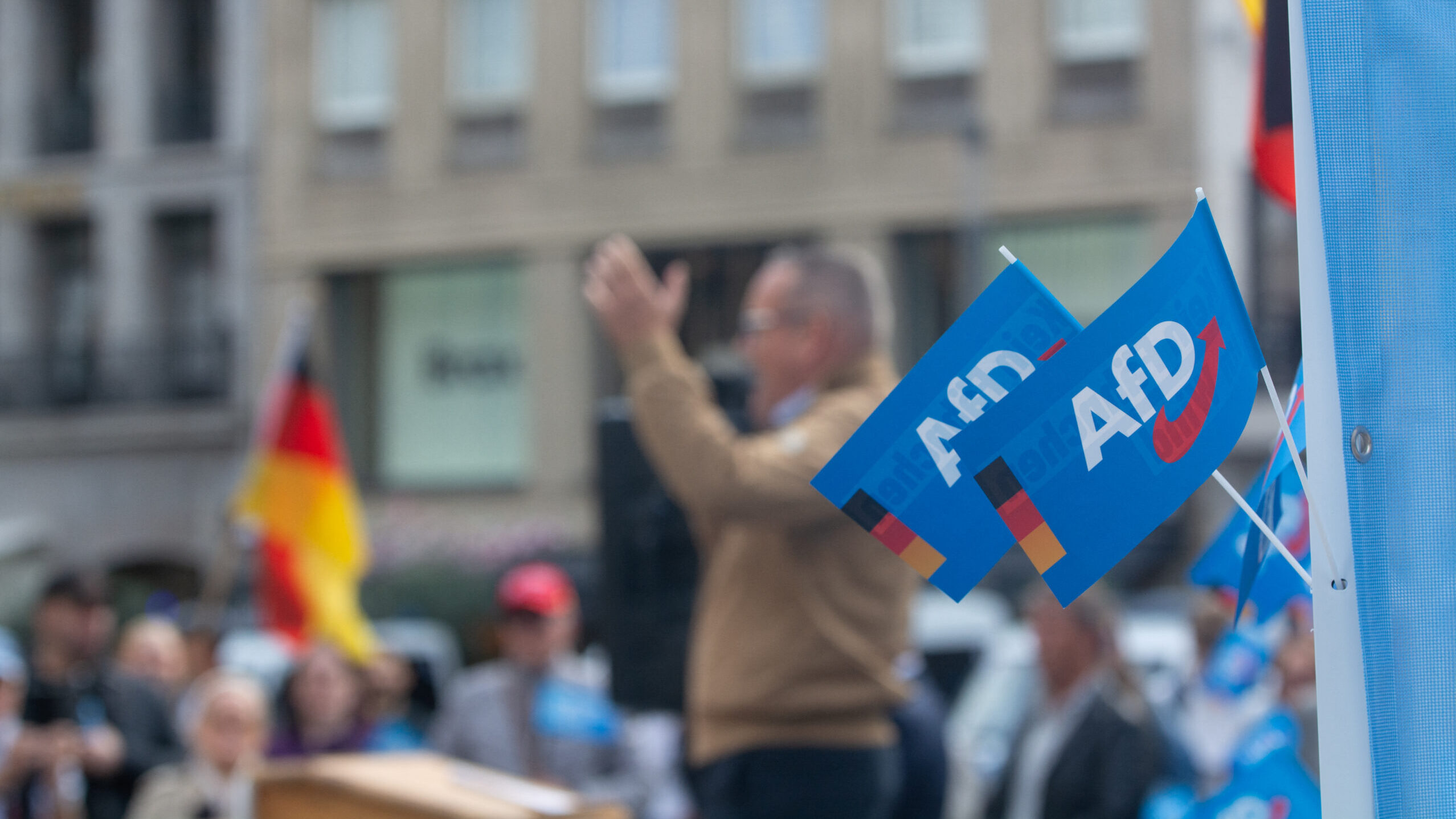 AFD hármas nyereség az NRW választásokon, amelyeket a jelölt halálesetek árnyékolnak