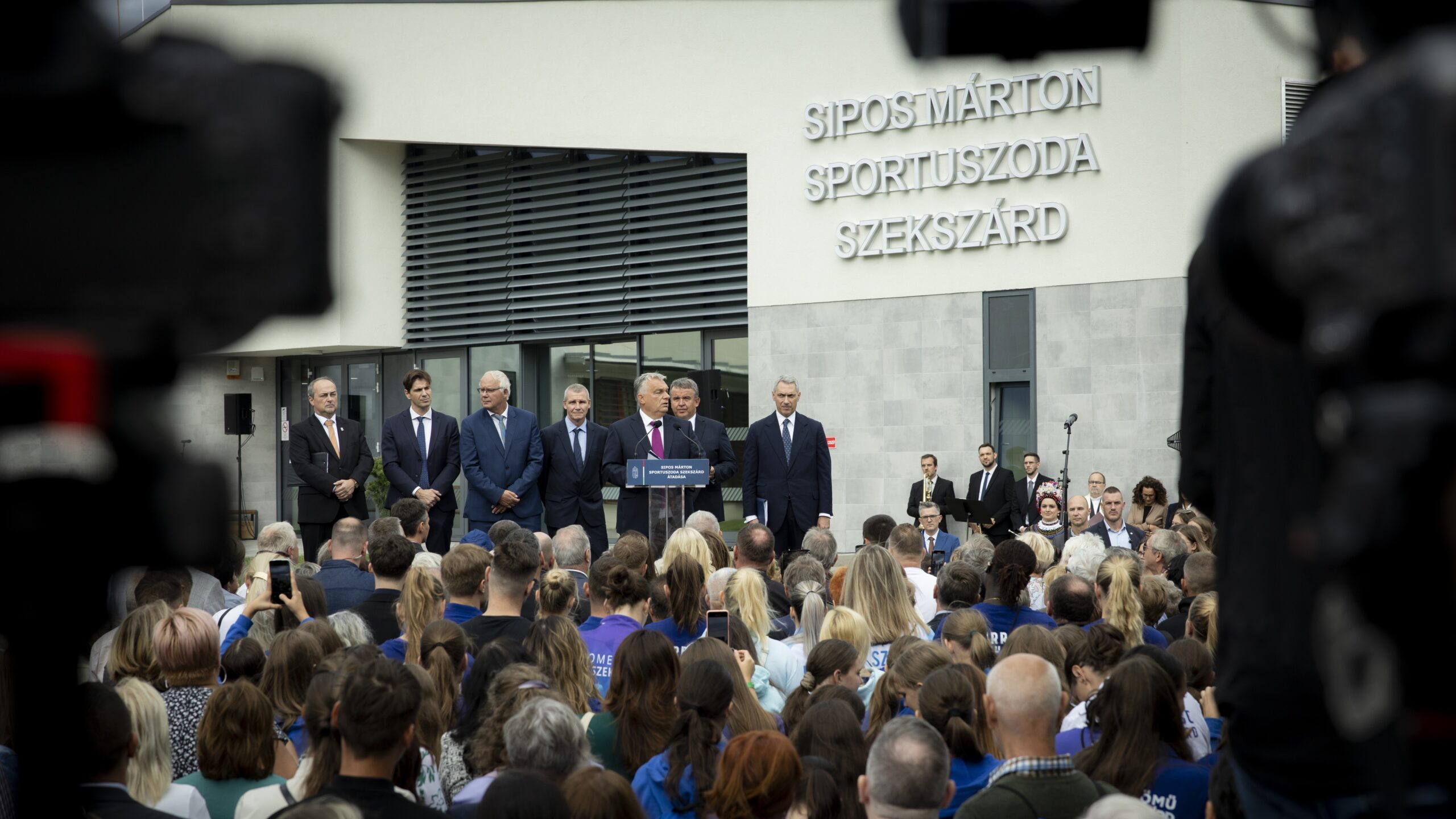 Orbán: Magyarországnak saját útját kell kidolgoznia, nem másolnia kell a Nyugatot