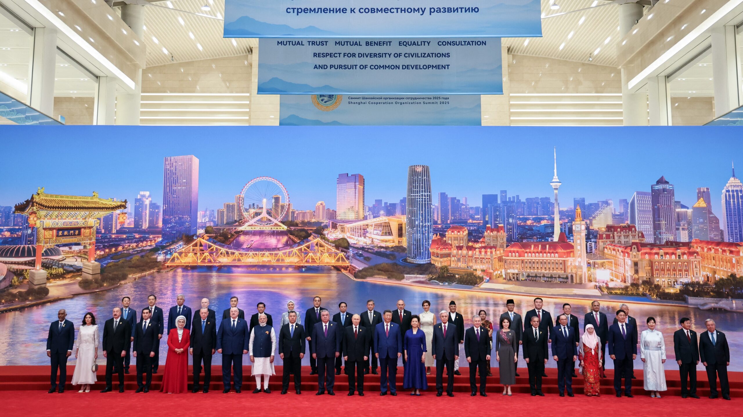 Tianjin csúcstalálkozó - új világrendre szorulva