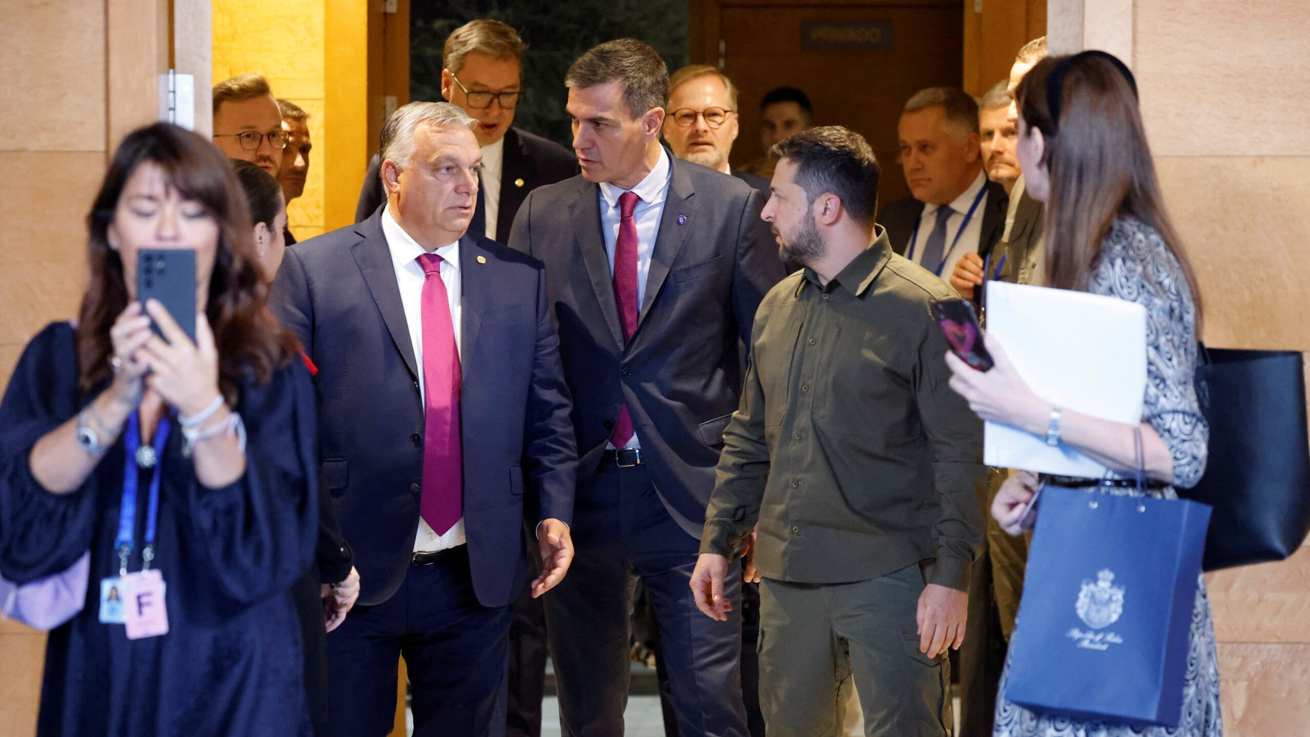 Zelenskyy Magyarországot fenyegeti az állítólagos drónba való behatolás miatt, Orbán reagál