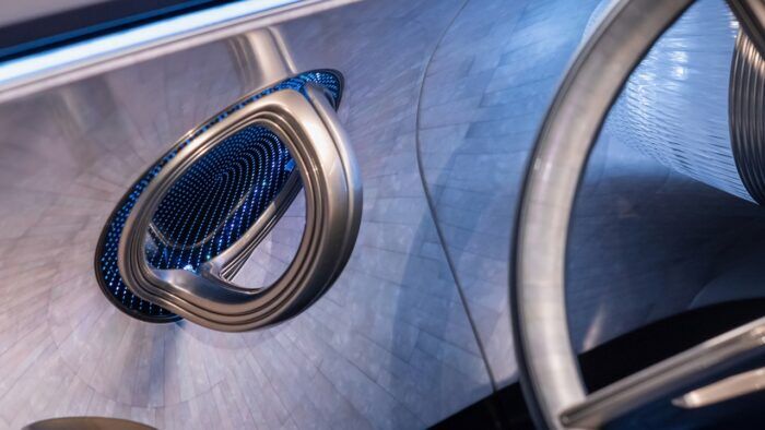 Mercedes Vision Iconic 16 700x394