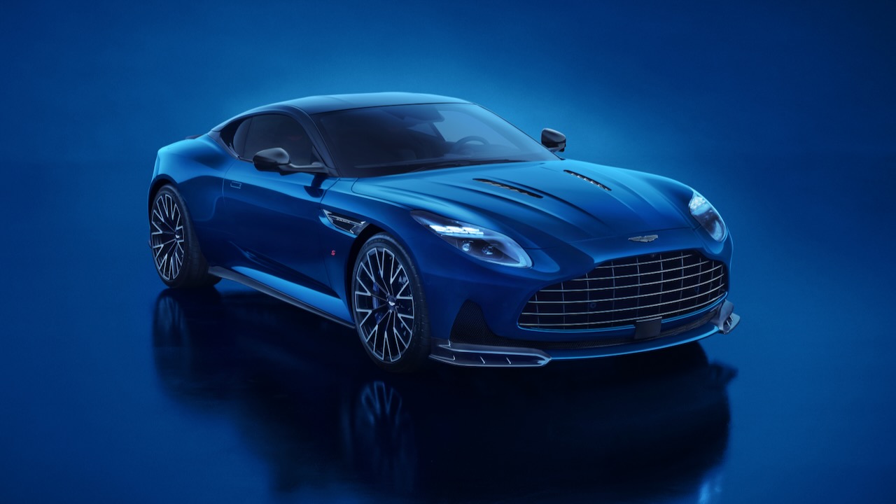 Aston Martin DB12 S: a 700 LE-nek köszönhetően új bár a luxusért és a teljesítményért