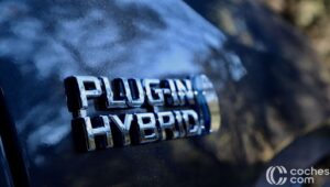 Plug-in hibridek készenlétben: valós fogyasztás és károsanyag-kibocsátás vizsgálat alatt