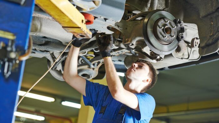 Autó felfüggesztés 1 700x394