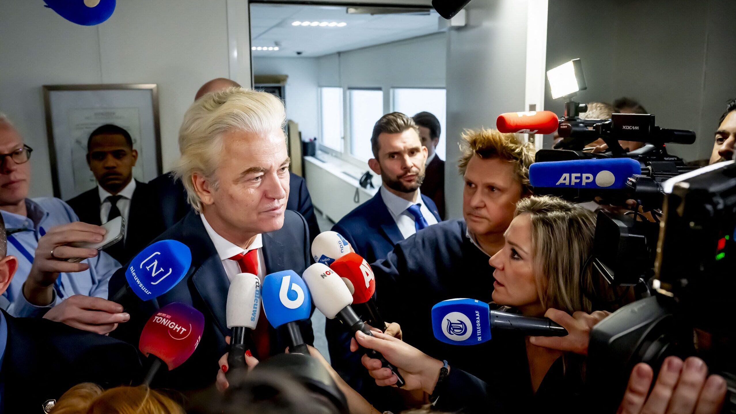 A holland választások jelentős kudarccal végződtek Geert Wilders PVV-je számára – Tanulságok