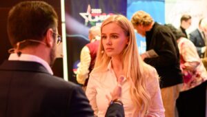 A remigráció egyesítheti a jogot – interjú Eva Vlaarral