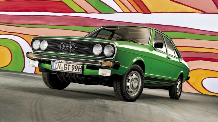 Audi 80 B1 700x394