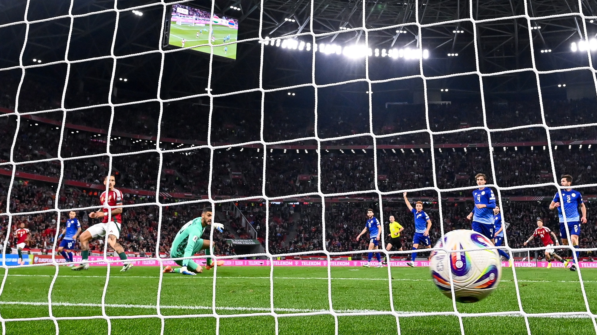 Magyarország Készítsen el: 2–0 győzelem az örményország felett otthon