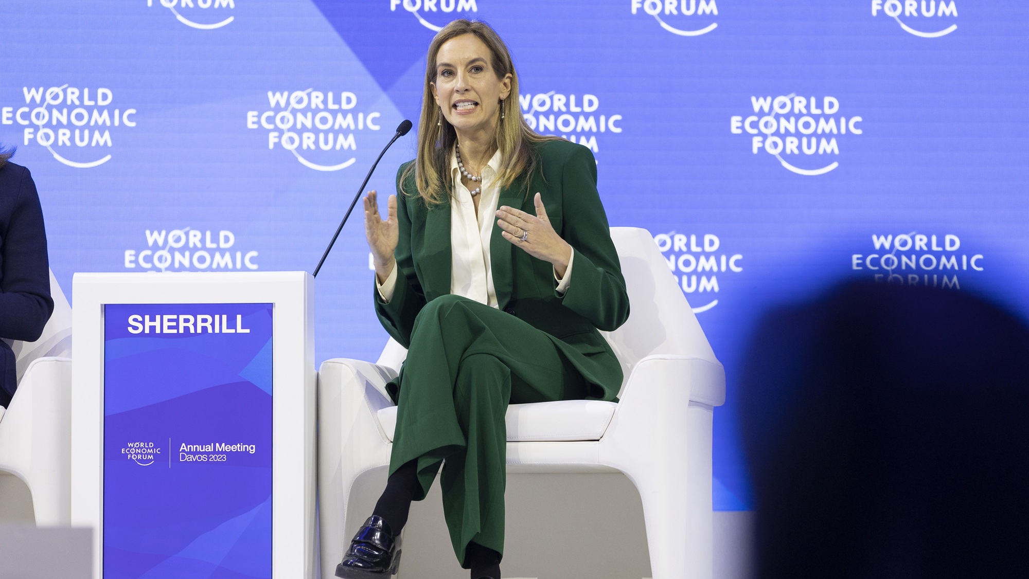 New Jersey gubernatorikus jelölt, Mikie Sherrill hosszú botrányok listája