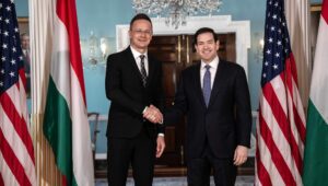 Szijjártó találkozik Rubióval, és azt mondta, hogy az Egyesült Államok nem adta fel a budapesti békecsúcsot