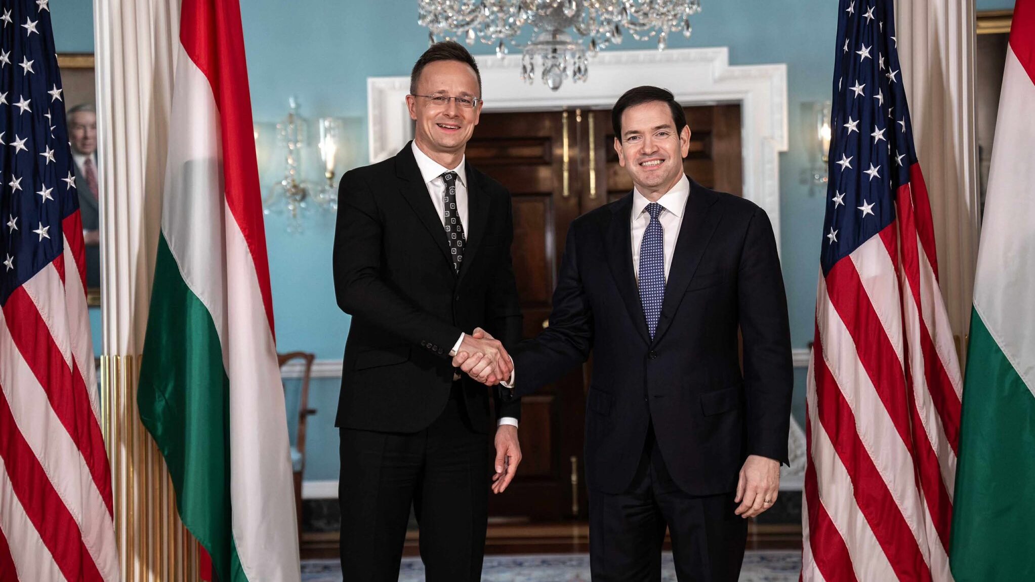 Szijjártó találkozik Rubióval, és azt mondta, hogy az Egyesült Államok nem adta fel a budapesti békecsúcsot