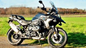 Példátlan tiltás jöhet: milliónyi BMW R 1250 GS, BMW R 1250 GS Adventure és BMW R 1250 RT-t kitilthatják a forgalomból