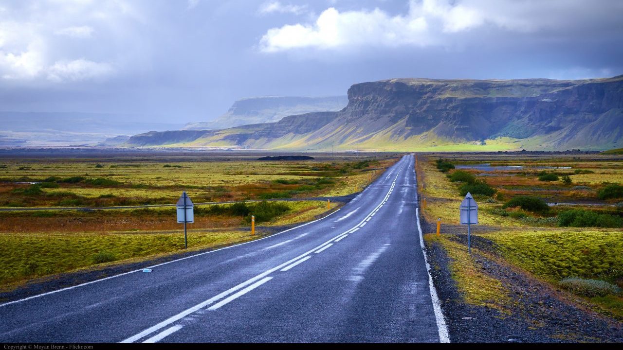 Hogyan ismerjük meg az utak állapotát Spanyolországban: az utazás fontossága tájékozott