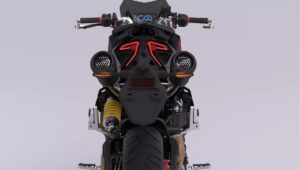 A legizgalmasabb maxi-robogó: egy igazi motor lelke dübörög benne