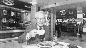 Rónay Egon – a Belvárosi Café vezetője, az angol gasztronómiai forradalom elindítója