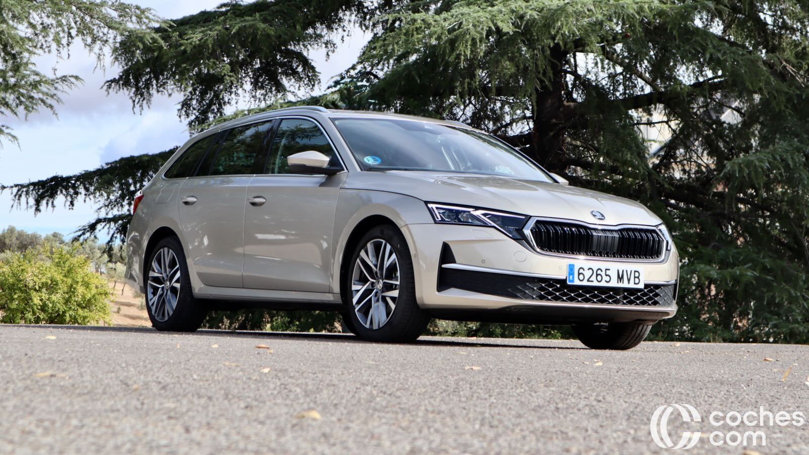 Skoda Octavia Combi 1.5 MHEV teszten: az értelmes emberek családi autója