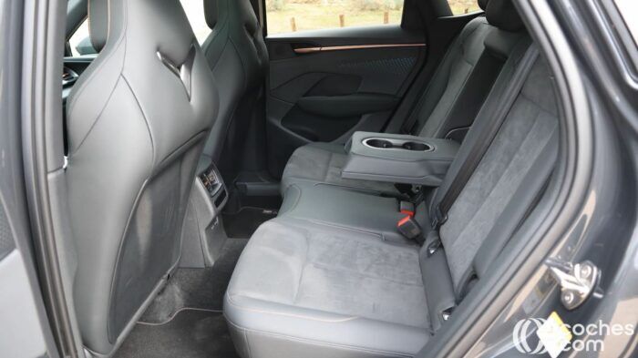 Cupra Terramar EHybrid belső teszt 19 700x393