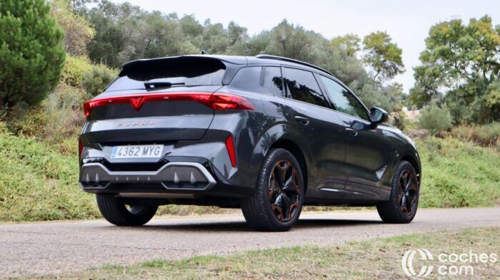 Cupra Terramar EHybrid Test 10 700x393