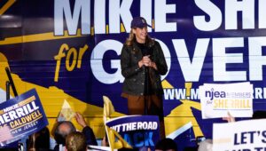 Demokraták söpörnek Virginiában és New Jerseyben a Csalódást keltő éjszakában a GOP számára