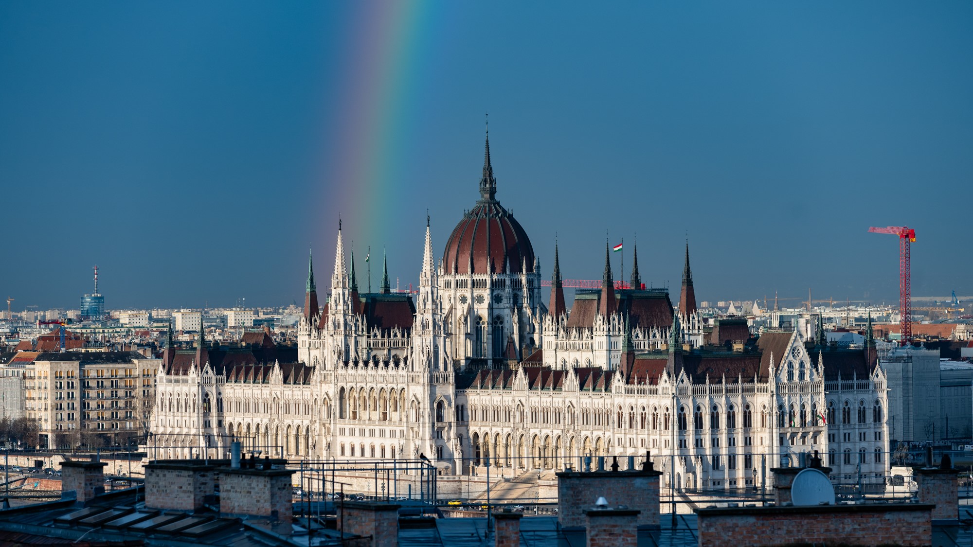 Hároméves csúcsot ért el novemberben a magyarországi gazdasági hangulat a Századvég felmérése szerint