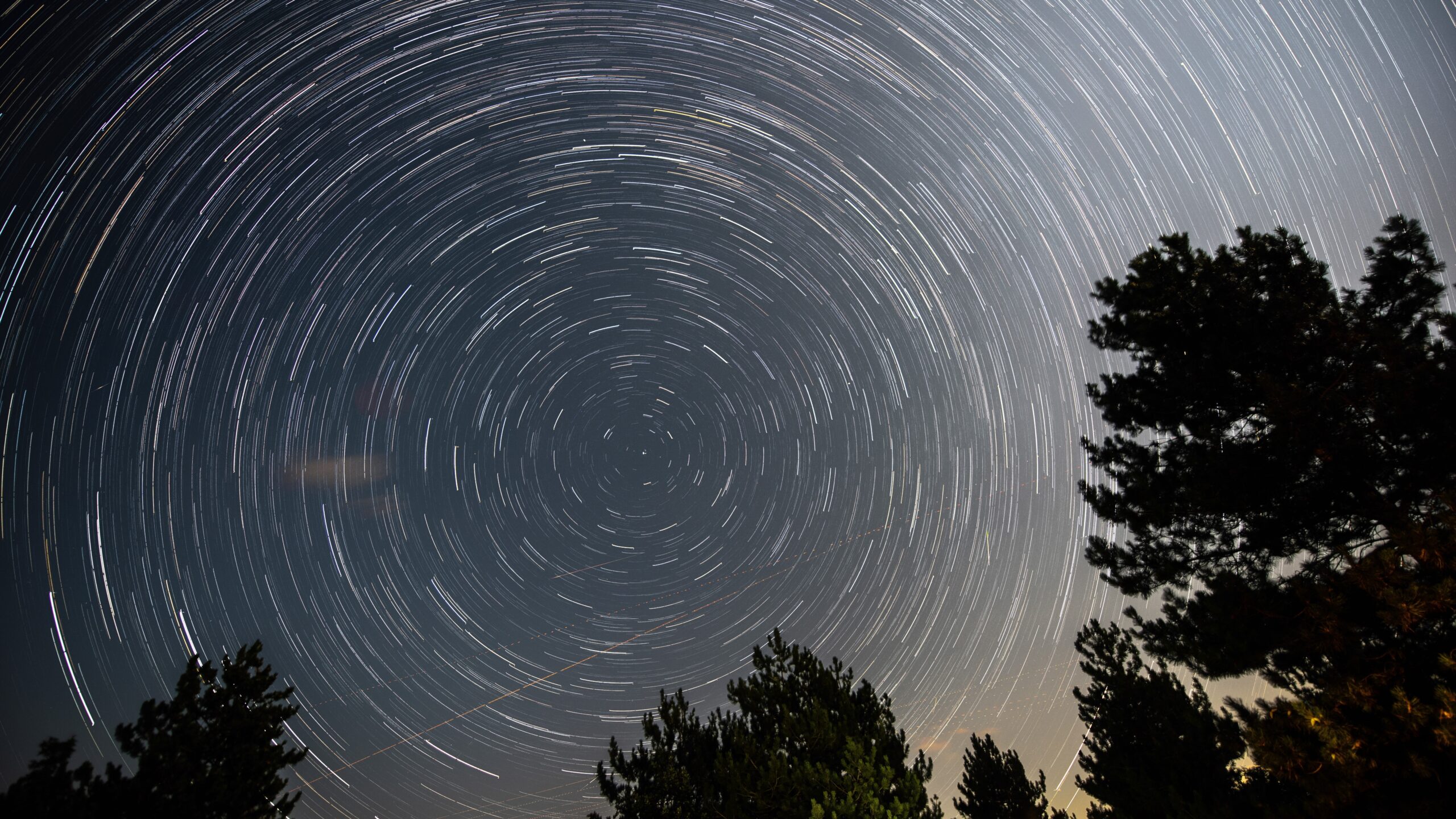 November eleji éjszakai ajánlat a magyarországi Taurid meteorok elsőrangú megtekintésére
