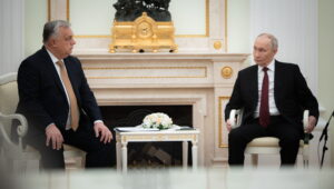 Putyin azt mondta Orbánnak, hogy örülne, ha Budapesten találkozna Trumppal