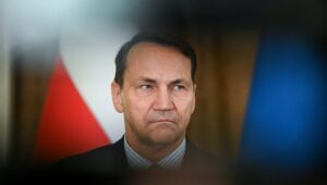 Slop Check: Mrs. Sikorski kijavítja a számokat