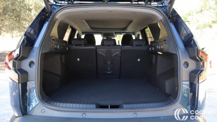 Dacia Bigster Hybrid 155 Trunk Test 4 700x394