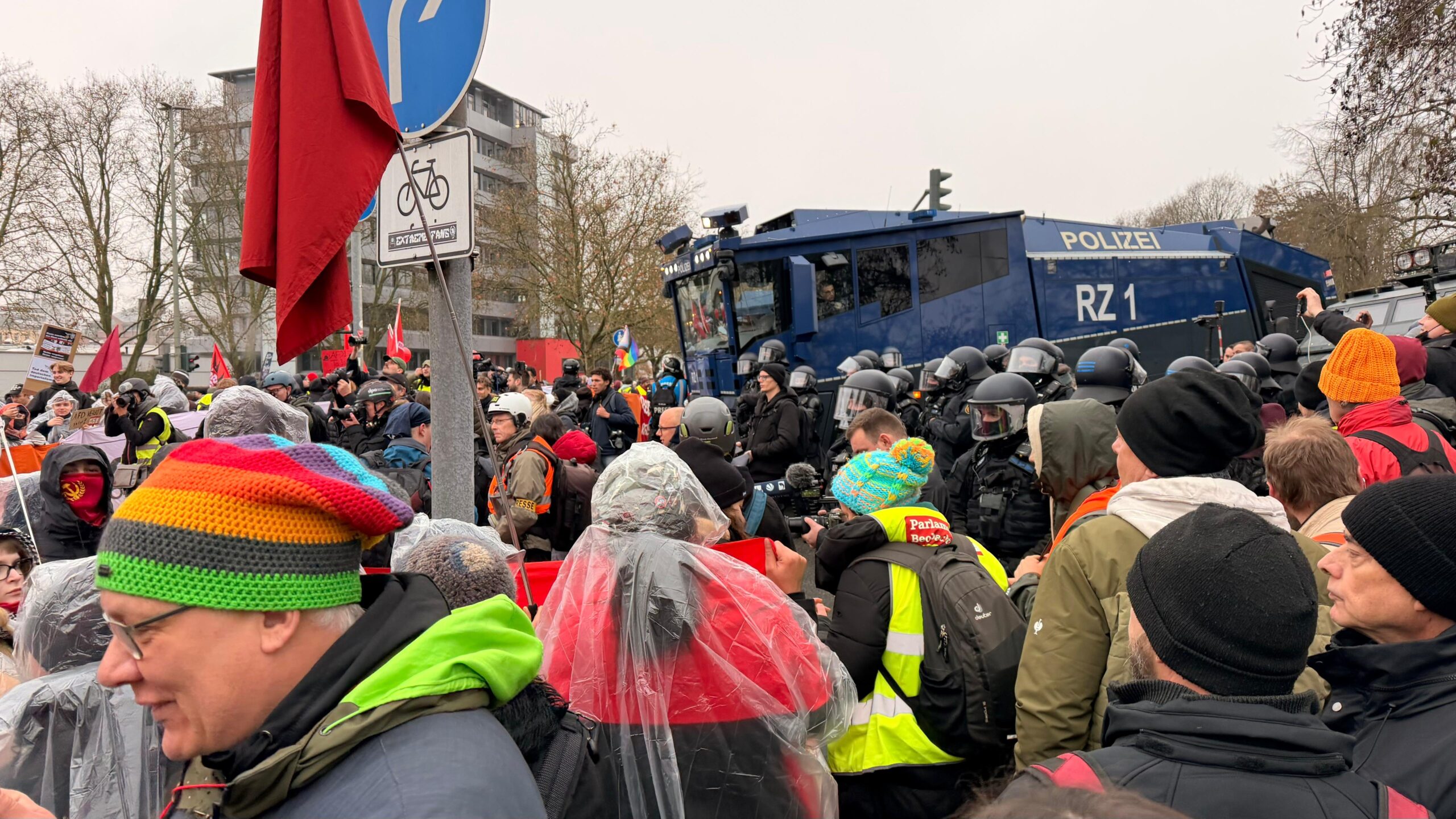 A tűzfalgép: baloldali erőszak és állami ellenőrzés a modern Németországban